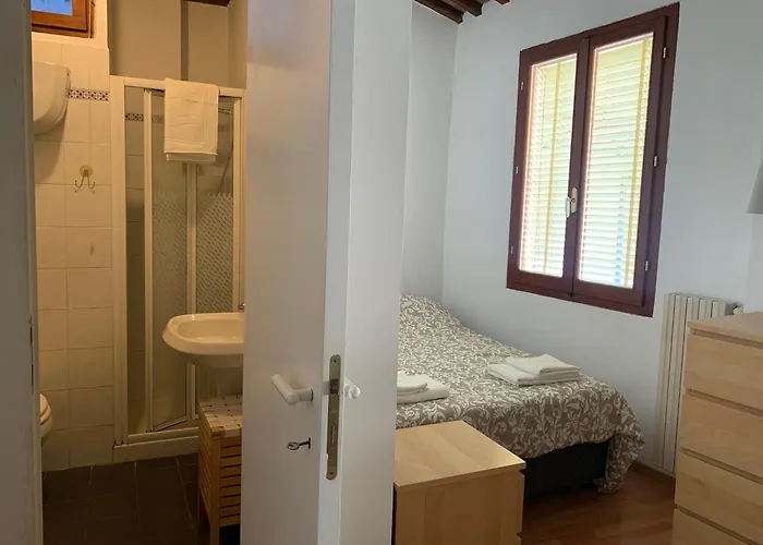 A Due Passi Da Piazza Apartman *