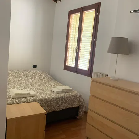 A Due Passi Da Piazza 公寓 *